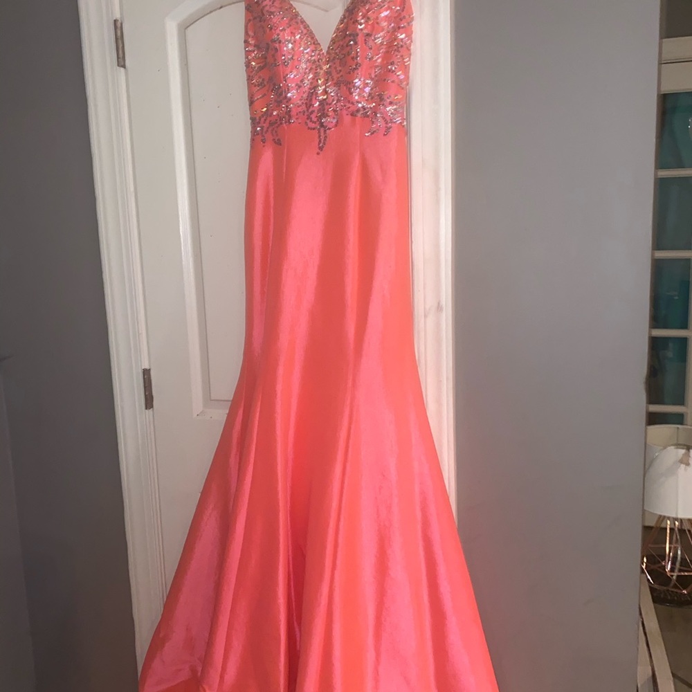 GORGEOUS Macduggal pageant or prom dress, mermaid style, shiny coral/pink